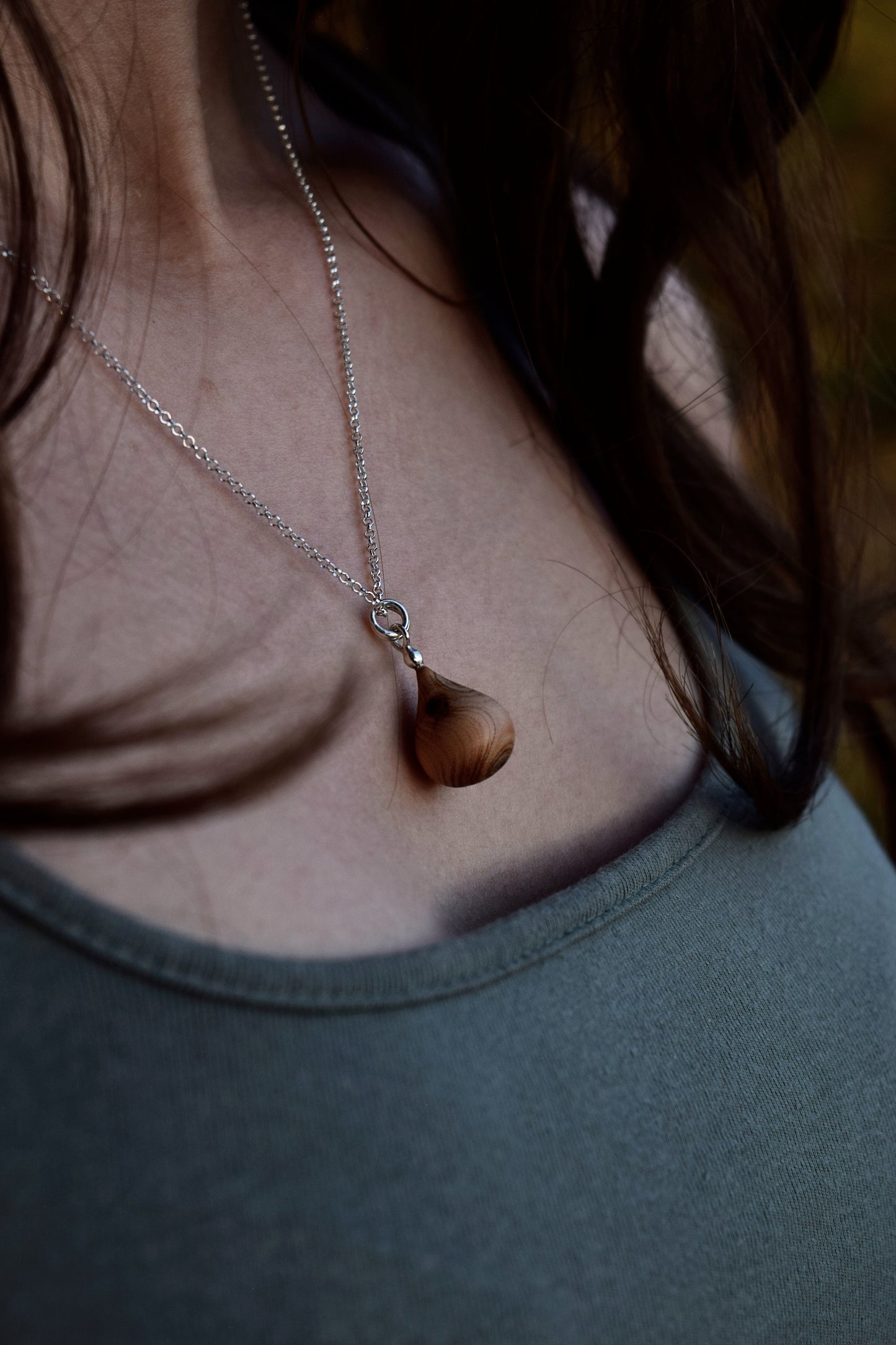 Cedar necklace - Fig's