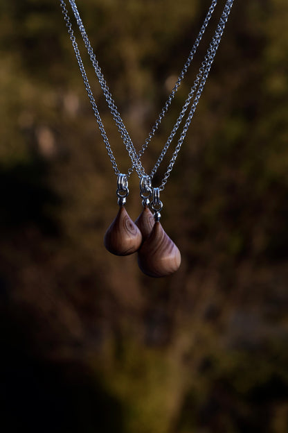 Cedar necklace - Fig's