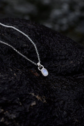 Moonlight Necklace - Moonstone jewelry – Fig's